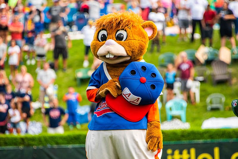 Dugout Earns 2022 Mascot Hall of Fame Award for Greatest Community