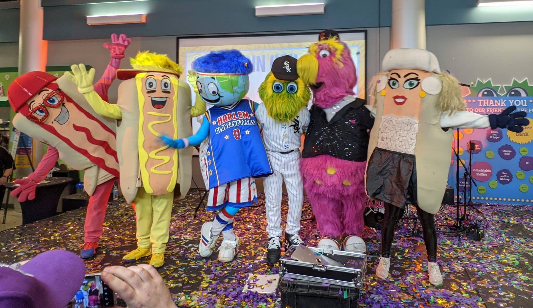 Cue the confetti: White Sox, Harlem Globetrotters mascots to be inducted  into Hall of Fame